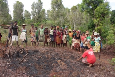 Sensibilisation des villageois sur les consquences agronomiques des feux de brousse