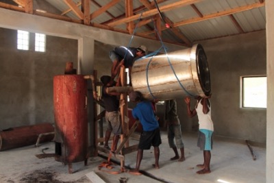 Installation d'une cuve Domaine d'Ambohitsara Astrale